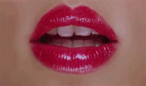 kissing lips gif|Lipkiss gifs